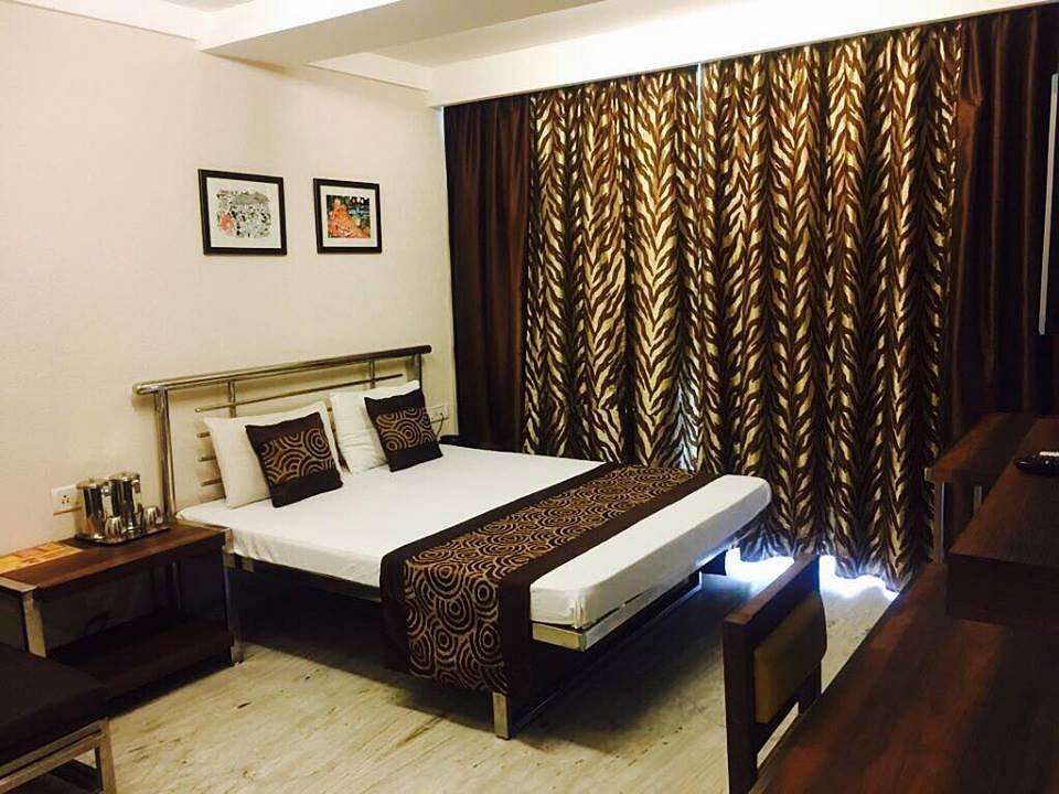 deluxe-room deluxe-room