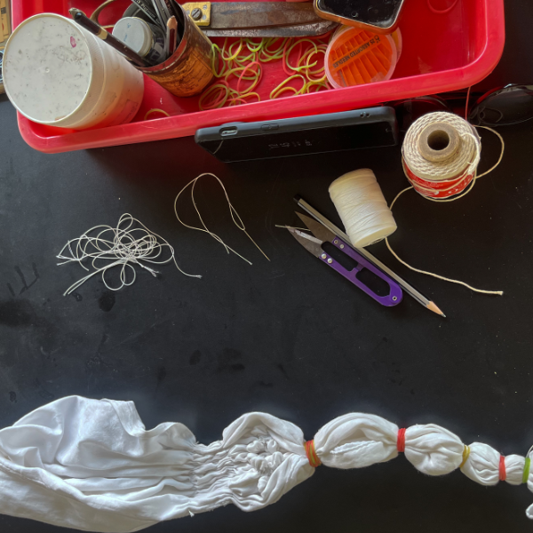 tie-and-die-mobile-8